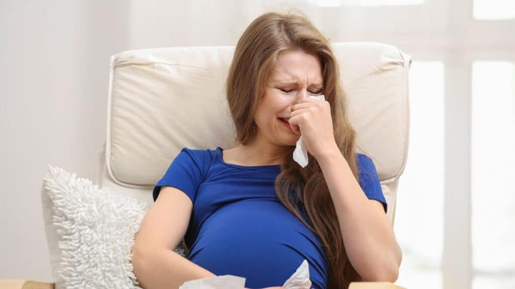 Llorar en el embarazo qué siente el bebé y consejos para el bienestar emocional