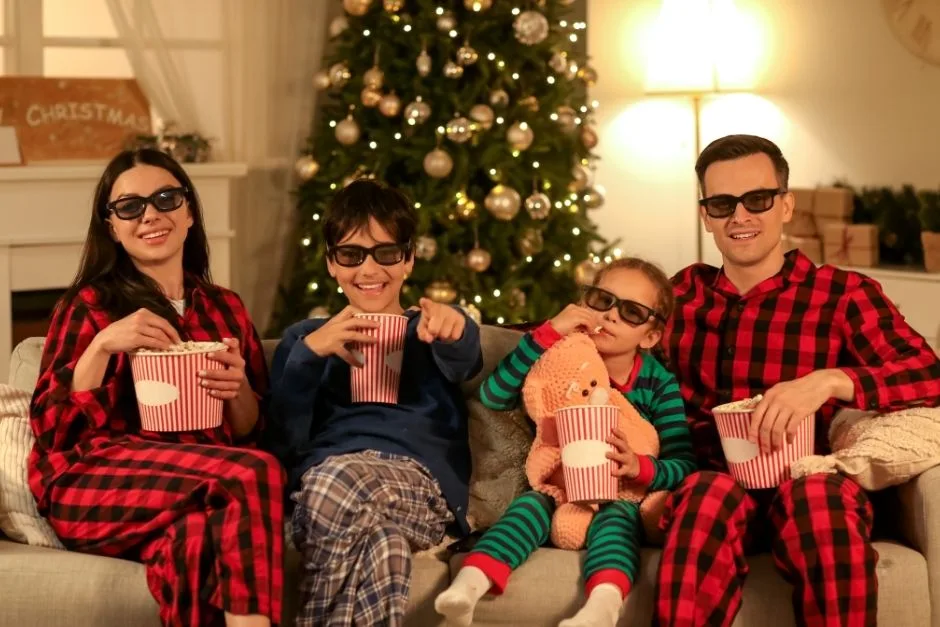 Convierte tu casa en un cine navideño inolvidable 3 Revista Digital mamas360 Embarazo y Maternidad