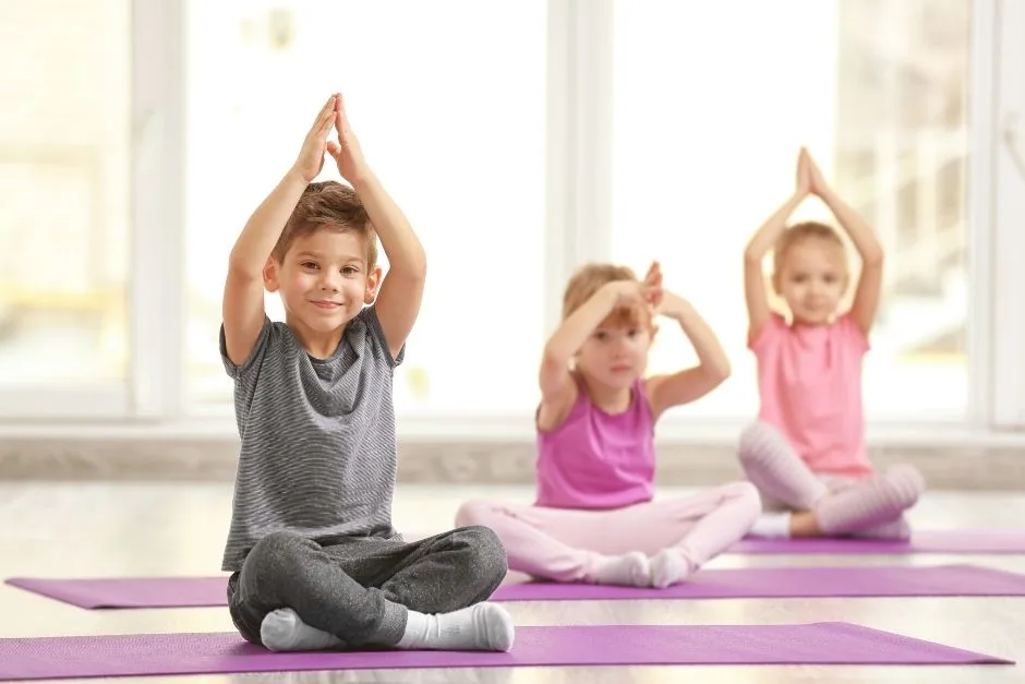 El Kundalini yoga para los niños - Mamas360