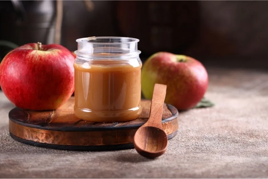 Preparación de compotas caseras para bebés con frutas frescas